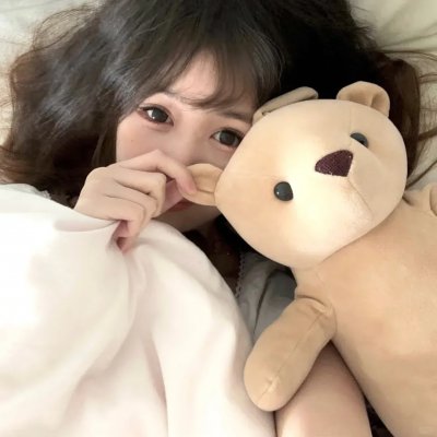 一个叫小小船的男孩